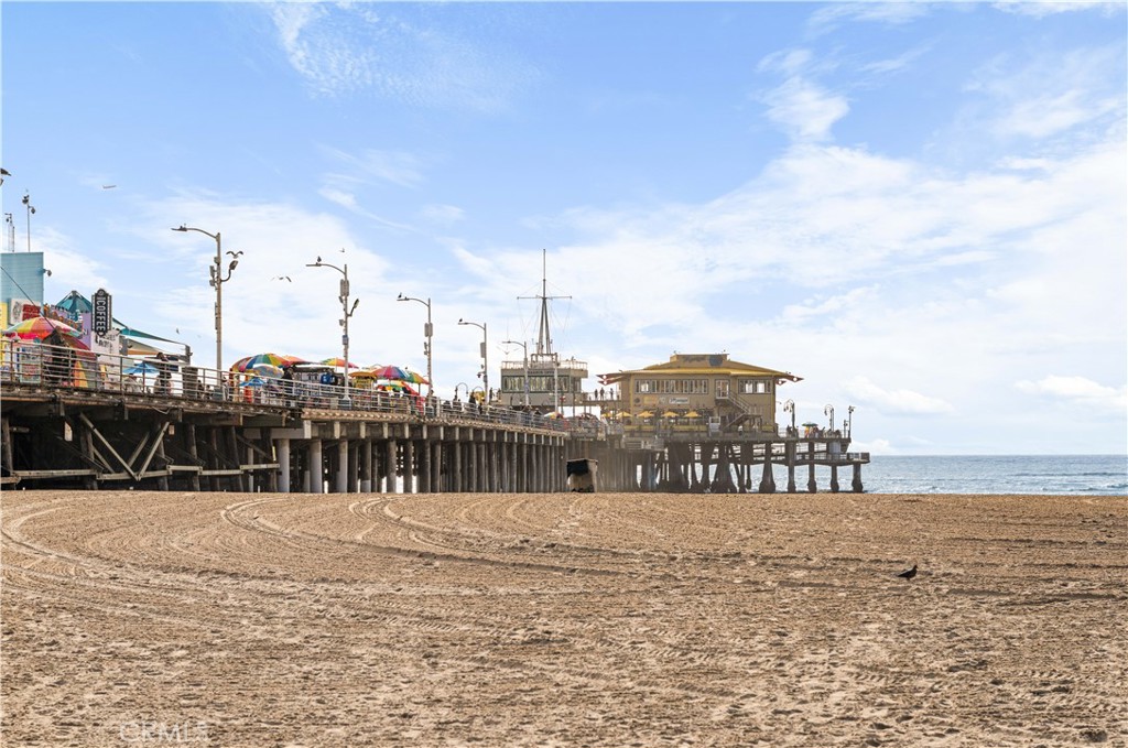 MLS #OC25263528 image #38