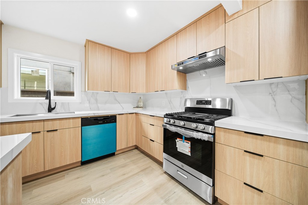 MLS #OC25263528 image #7