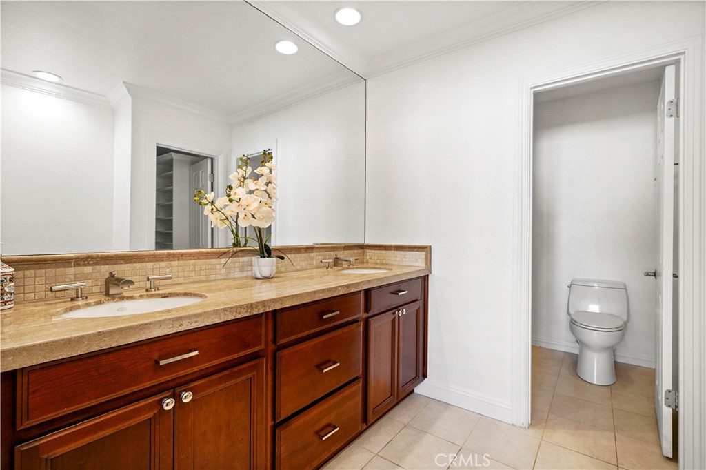 MLS #OC25263531 image #19