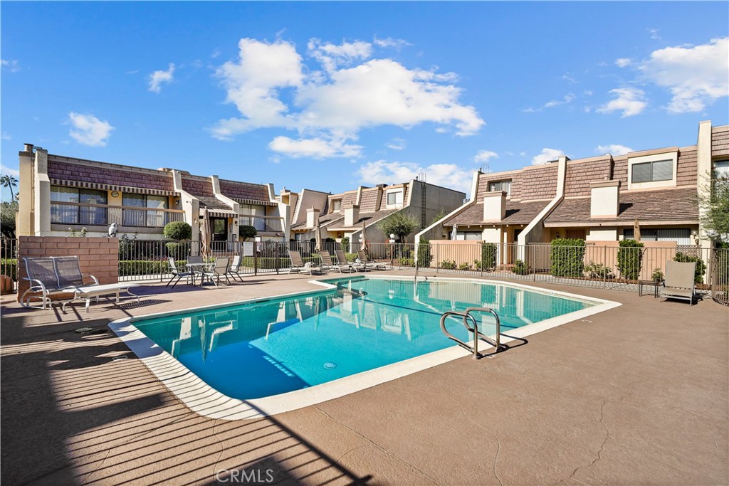 MLS #OC25263531 image #26