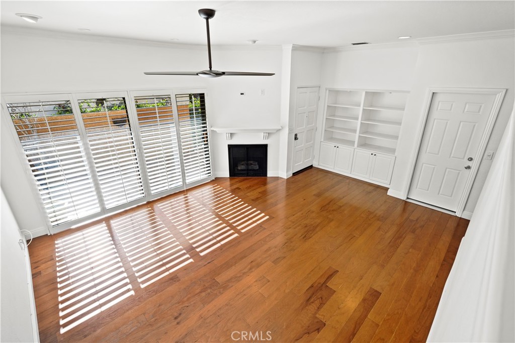 MLS #OC25263531 image #4