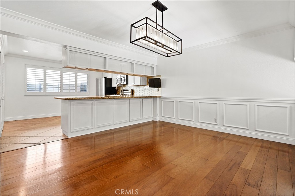 MLS #OC25263531 image #5