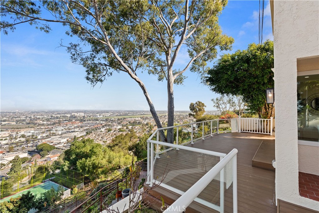 MLS #OC25263563 image #23