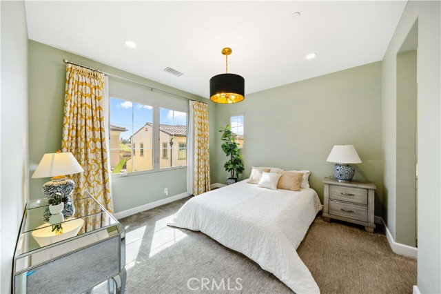 MLS #OC25263576 image #17