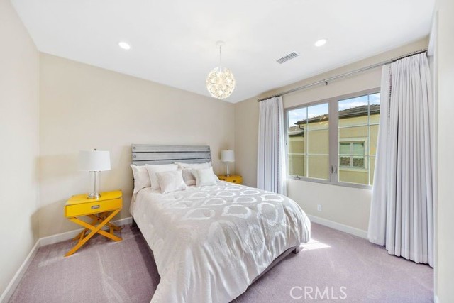 MLS #OC25263576 image #19