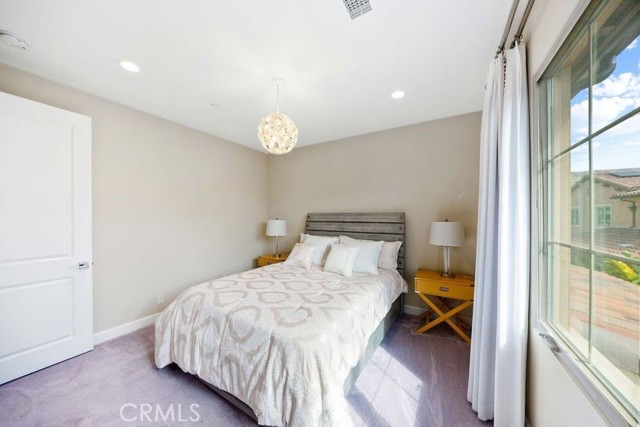 MLS #OC25263576 image #20