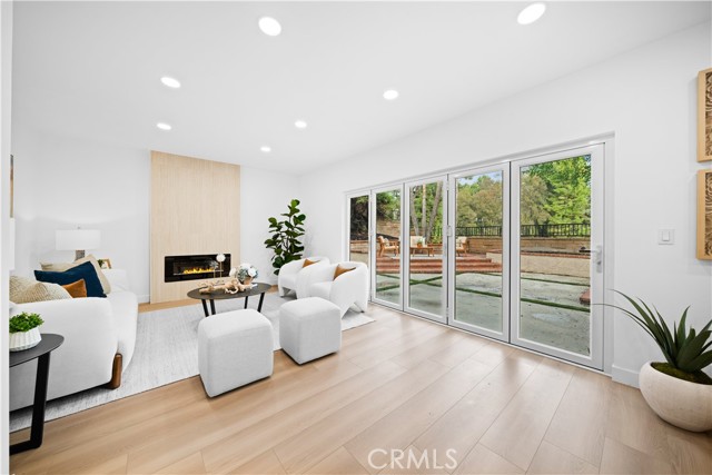 MLS #OC25263597 image #2