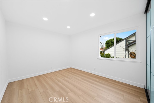 MLS #OC25263597 image #28