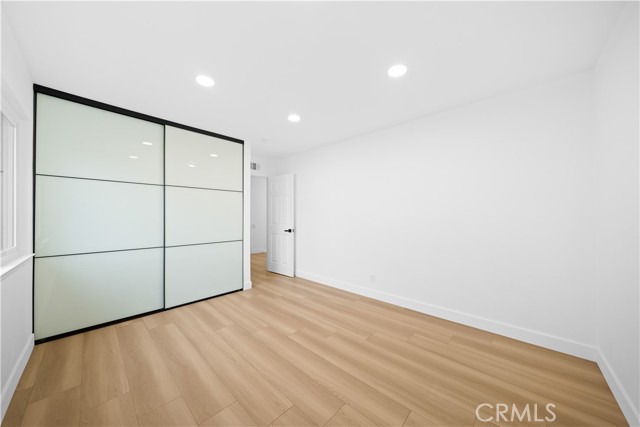 MLS #OC25263597 image #30