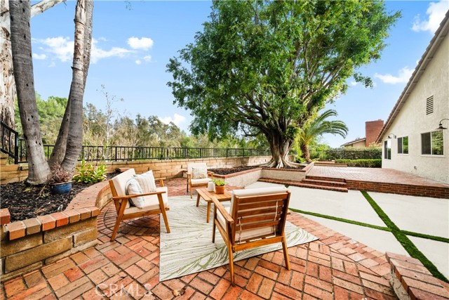 MLS #OC25263597 image #32