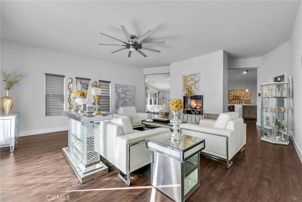 MLS #OC25263612 image #10