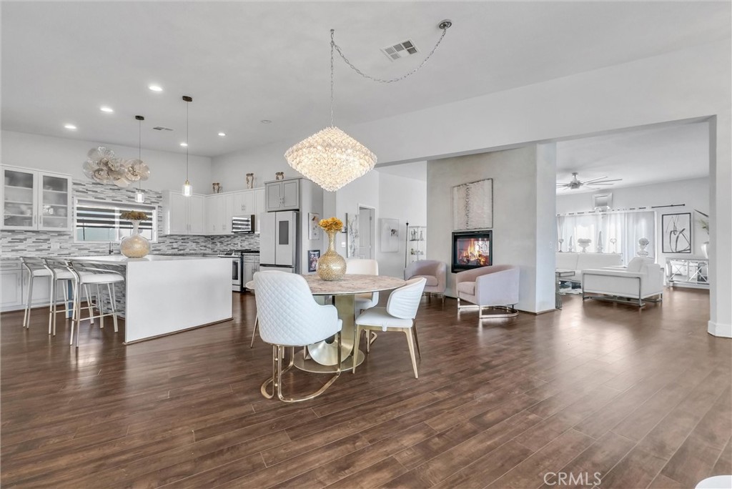 MLS #OC25263612 image #15