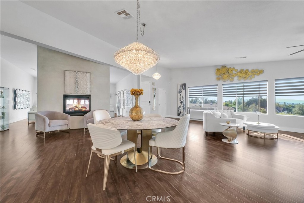 MLS #OC25263612 image #16