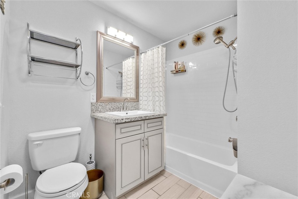 MLS #OC25263612 image #26