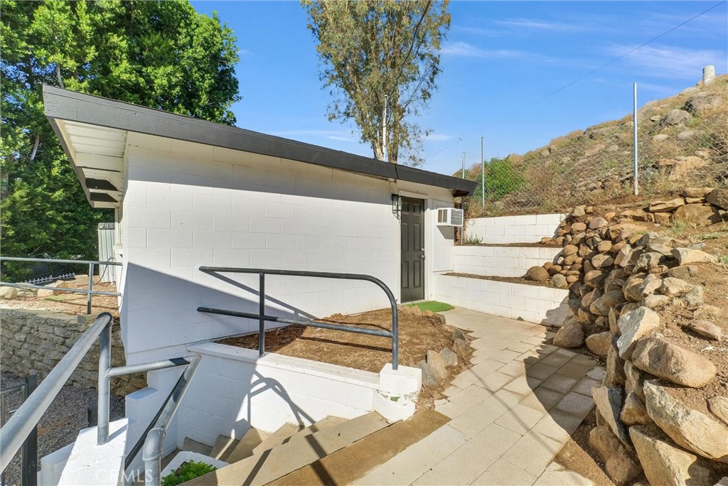 MLS #OC25263612 image #36