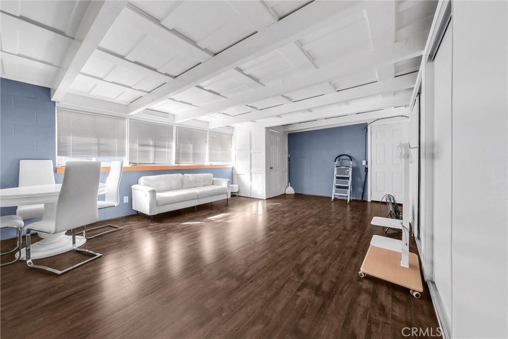 MLS #OC25263612 image #39