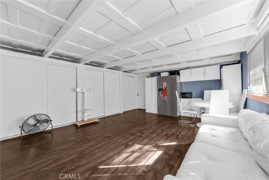 MLS #OC25263612 image #40