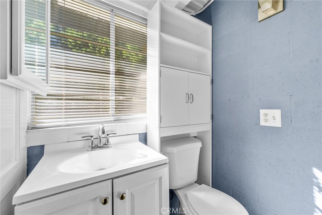 MLS #OC25263612 image #43