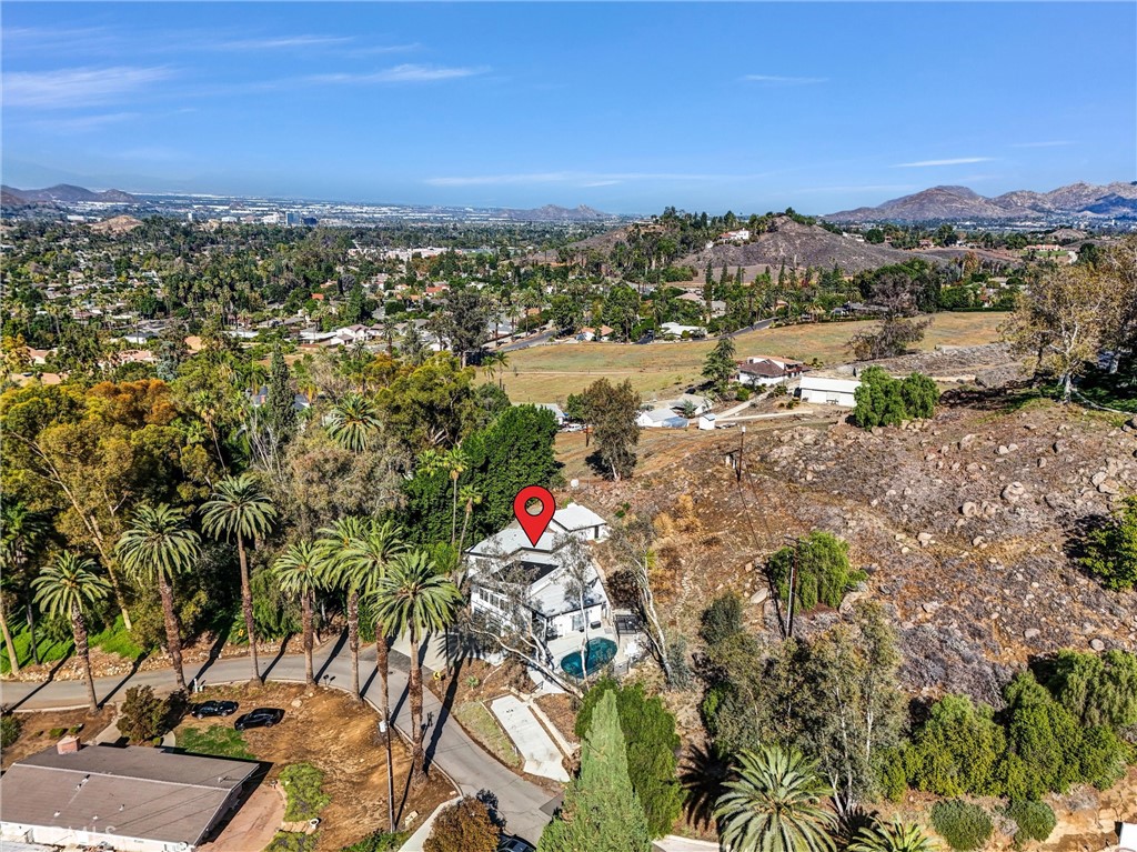 MLS #OC25263612 image #57