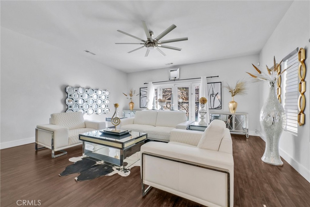 MLS #OC25263612 image #8