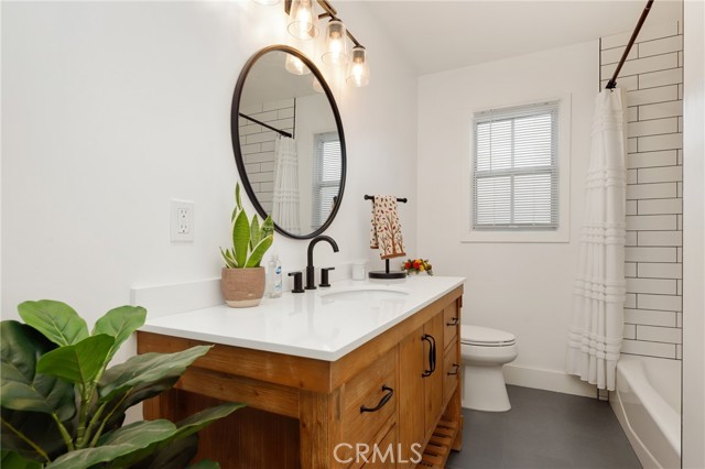 MLS #OC25263640 image #13