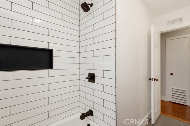 MLS #OC25263640 image #14