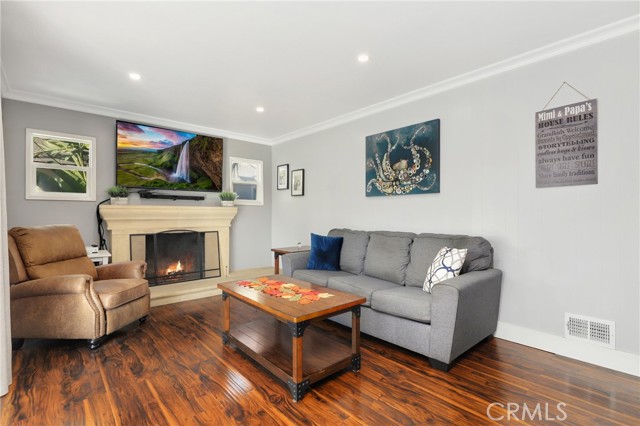 MLS #OC25263640 image #4