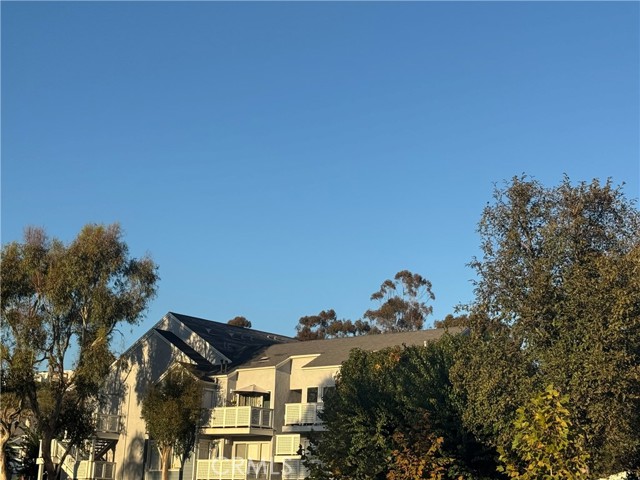 MLS #OC25263675 image #1