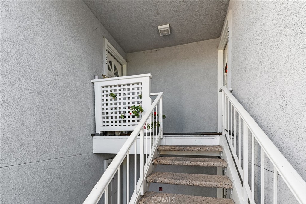 MLS #OC25263675 image #3