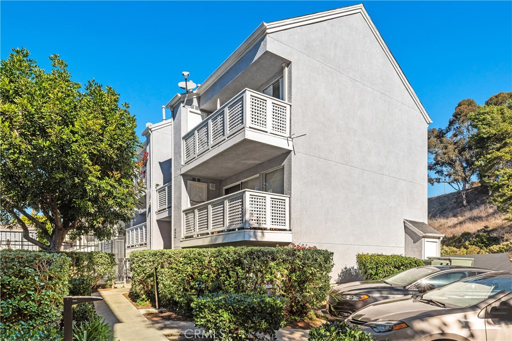 MLS #OC25263675 image #5