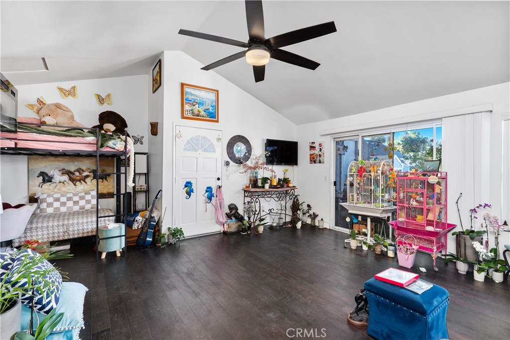 MLS #OC25263675 image #7