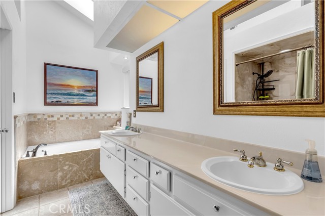 MLS #OC25263723 image #21