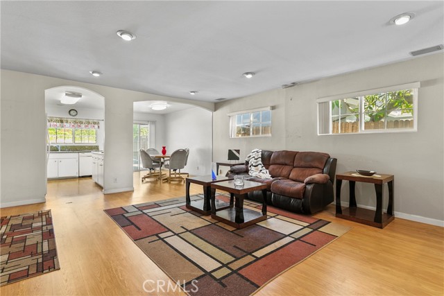 MLS #OC25263751 image #4