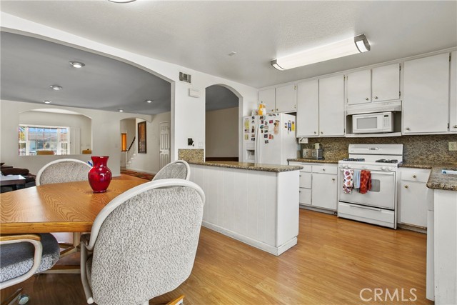 MLS #OC25263751 image #9