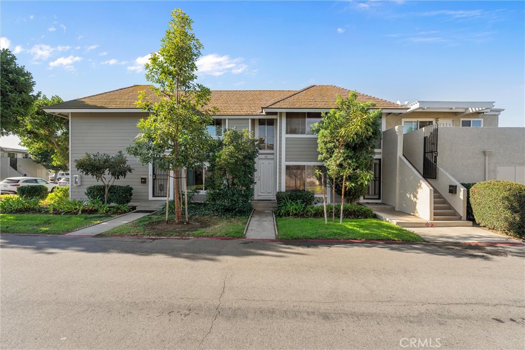 MLS #OC25263757 image #1