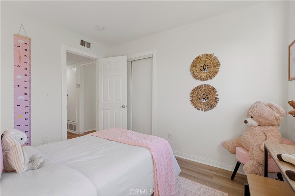 MLS #OC25263757 image #14