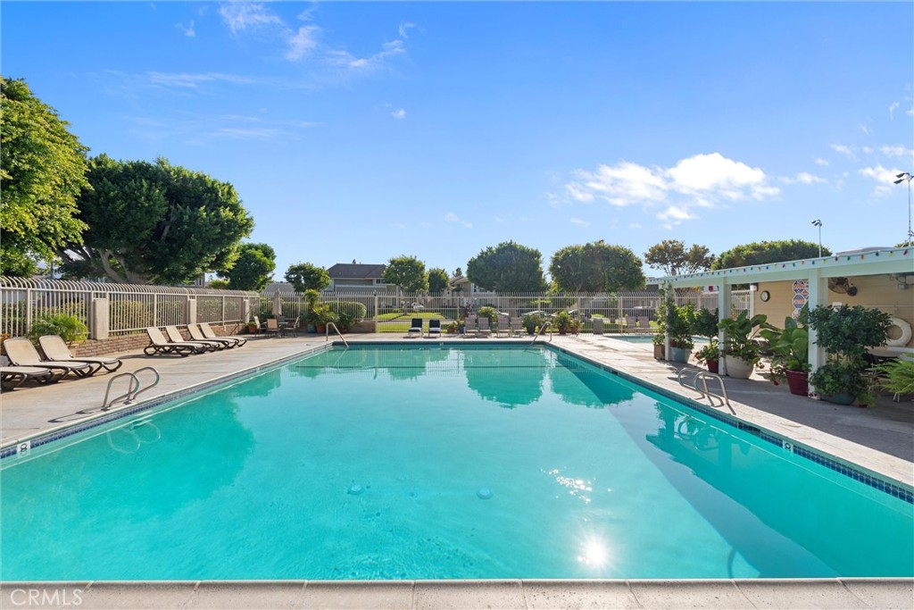 MLS #OC25263757 image #28