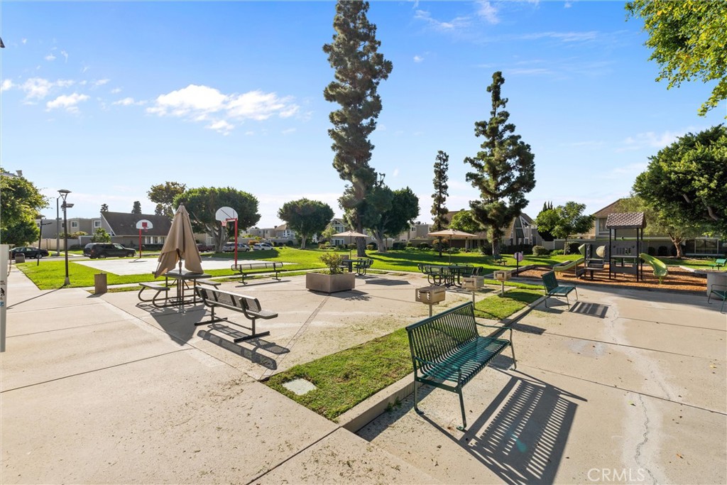 MLS #OC25263757 image #33