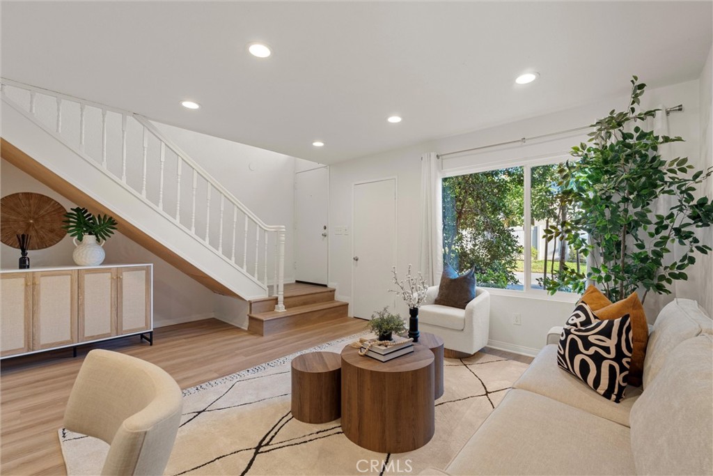 MLS #OC25263757 image #7