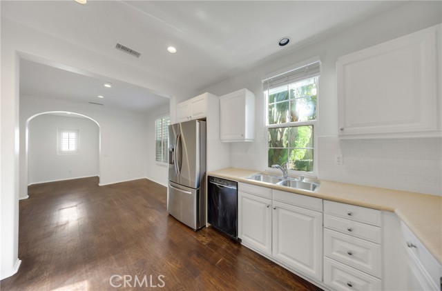 MLS #OC25263780 image #13