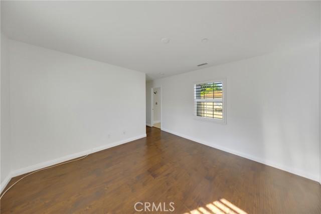 MLS #OC25263780 image #27