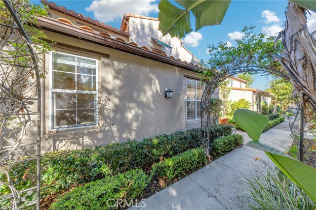 MLS #OC25263780 image #36