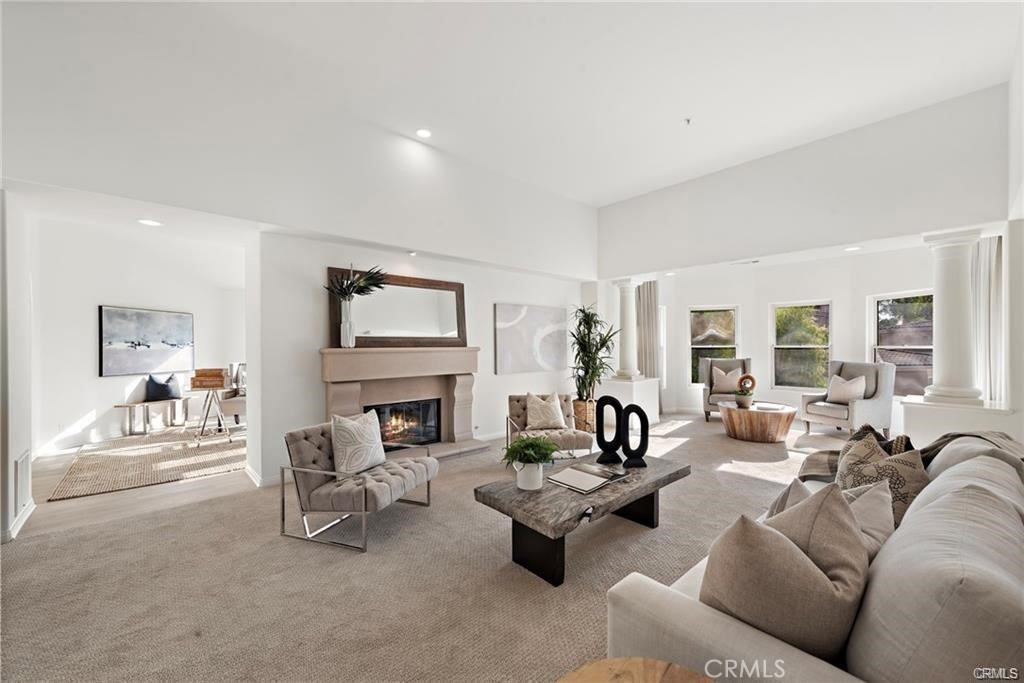 MLS #OC25263803 image #2