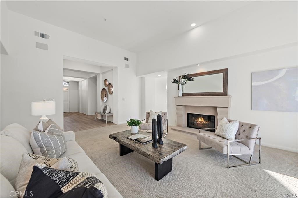 MLS #OC25263803 image #3