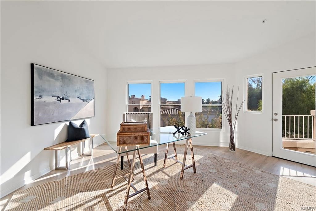 MLS #OC25263803 image #8