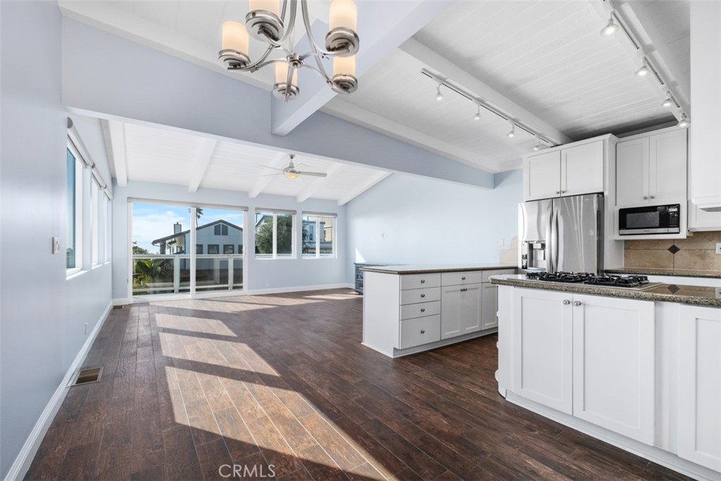 MLS #OC25263808 image #11