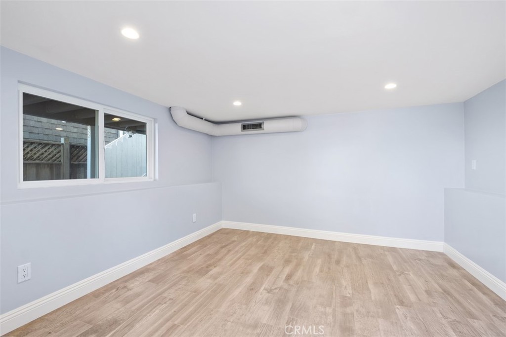 MLS #OC25263808 image #34