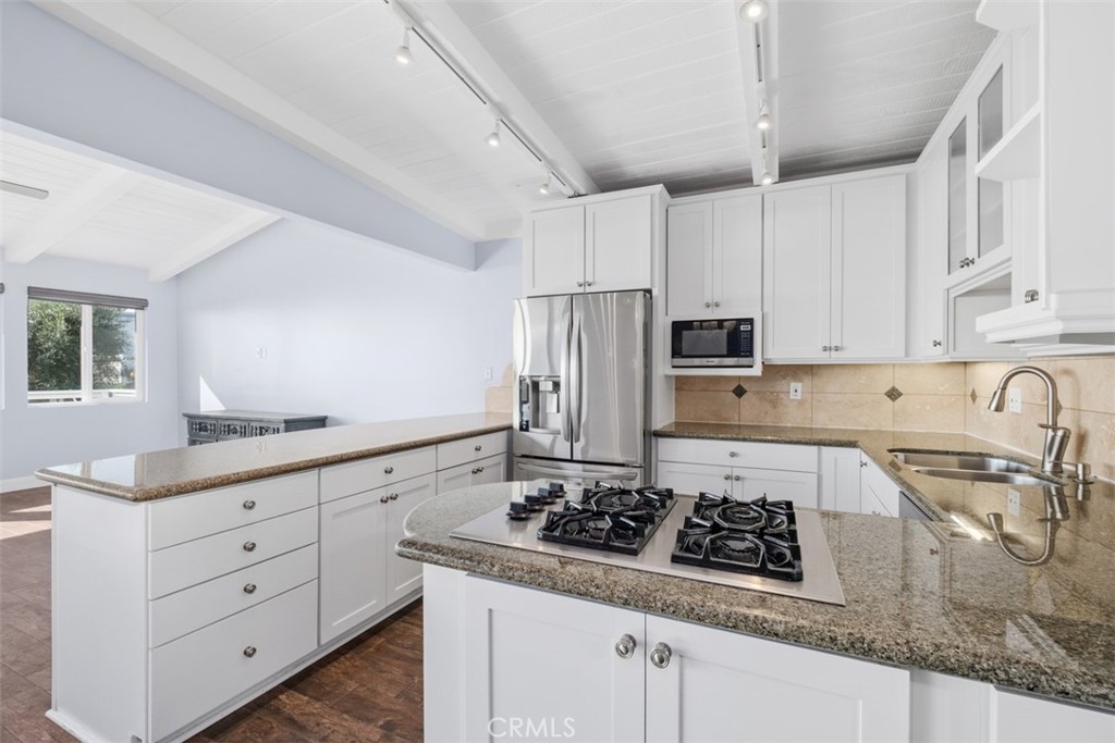 MLS #OC25263808 image #7