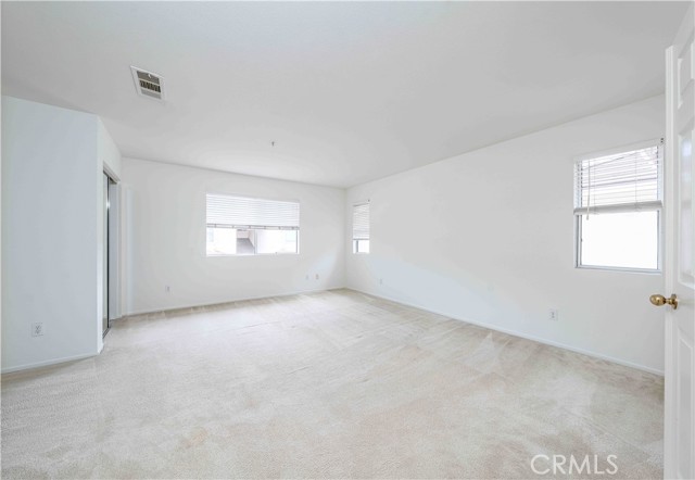 MLS #OC25263837 image #14