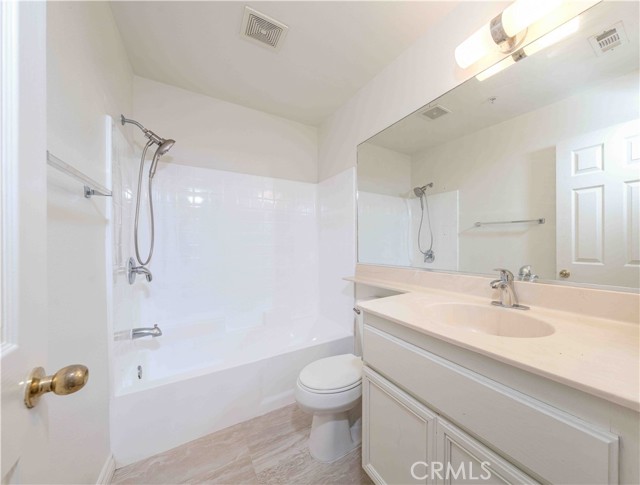 MLS #OC25263837 image #21